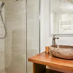 Design In Vaulted Cellar - Old Town *