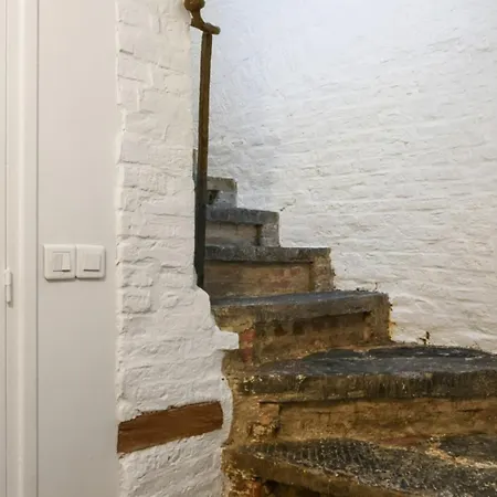 公寓 Design In Vaulted Cellar - Old Town *